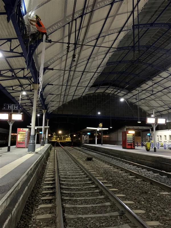 Intervention de cordistes MS Access pour et j’entends siffler le train chez SNCF BORDEAUX à Dax (bâtiment) – 2